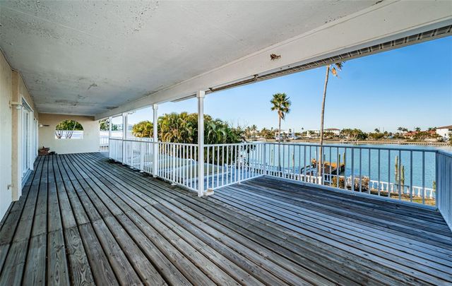 30 DOLPHIN DRIVE, Treasure Island, FL 33706