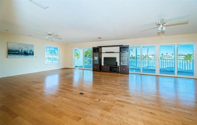 30 DOLPHIN DRIVE, Treasure Island, FL 33706