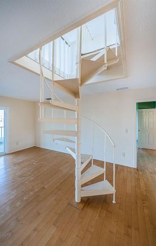 30 DOLPHIN DRIVE, Treasure Island, FL 33706