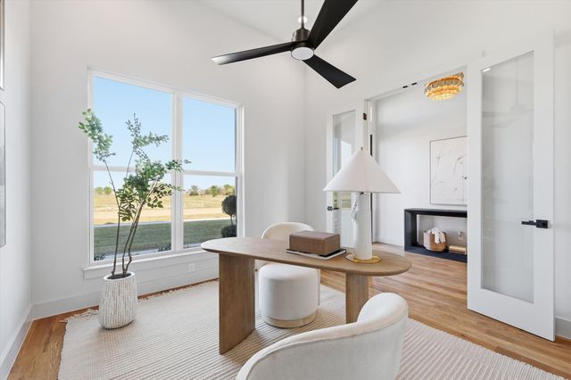 449 Whispering Way, Red Oak, TX 75154