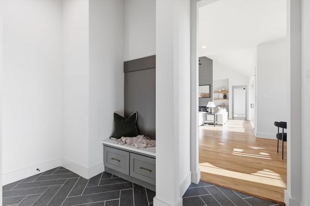 449 Whispering Way, Red Oak, TX 75154