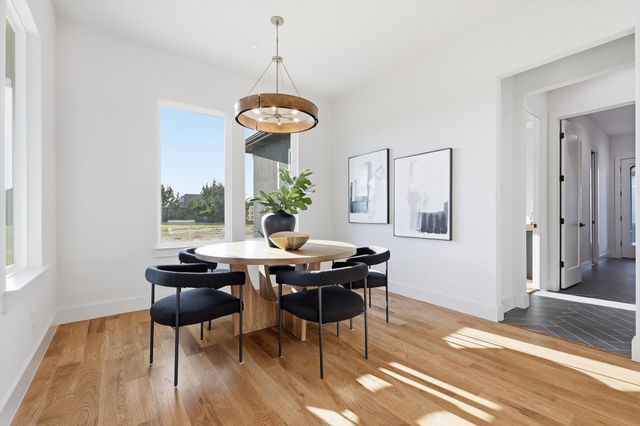 449 Whispering Way, Red Oak, TX 75154