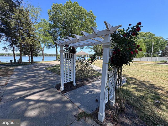 11325 INGELS, Swan Point, MD 20645