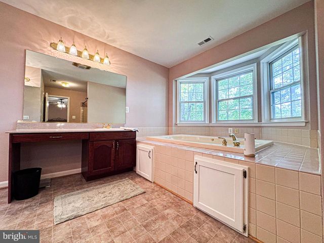 11325 INGELS, Swan Point, MD 20645