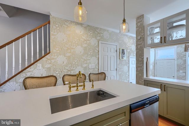 701 S STREEPER ST, Baltimore, MD 21224