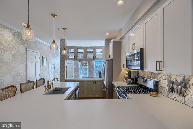 701 S STREEPER ST, Baltimore, MD 21224
