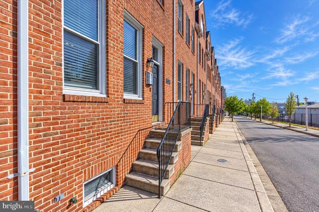701 S STREEPER ST, Baltimore, MD 21224