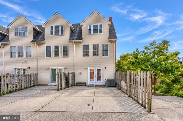 701 S STREEPER ST, Baltimore, MD 21224