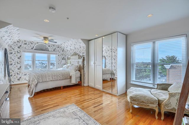 701 S STREEPER ST, Baltimore, MD 21224