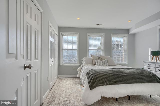 701 S STREEPER ST, Baltimore, MD 21224