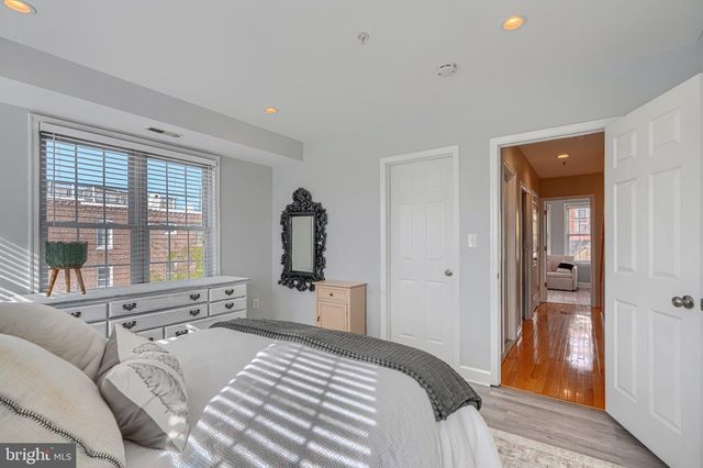 701 S STREEPER ST, Baltimore, MD 21224