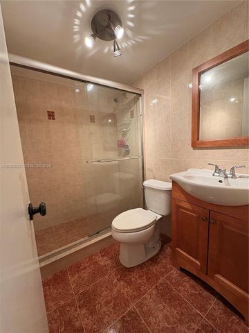 3862 NE 171st St C, North Miami Beach, FL 33160