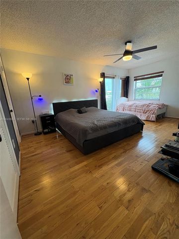 3862 NE 171st St C, North Miami Beach, FL 33160