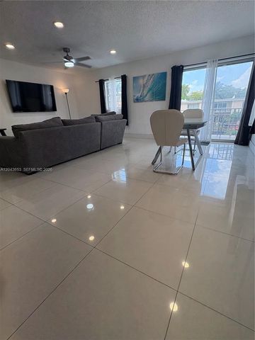 3862 NE 171st St C, North Miami Beach, FL 33160