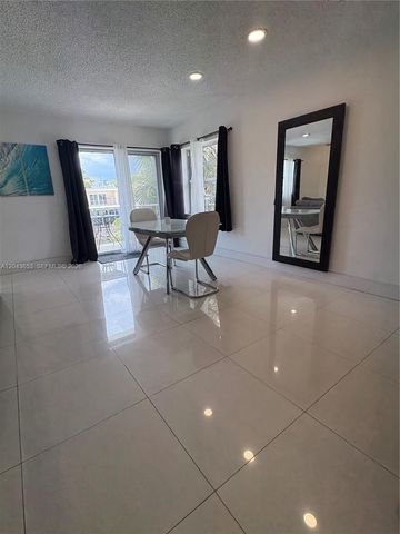 3862 NE 171st St C, North Miami Beach, FL 33160