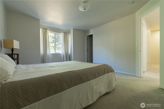 5047 Carole Drive NE, Olympia, WA 98516