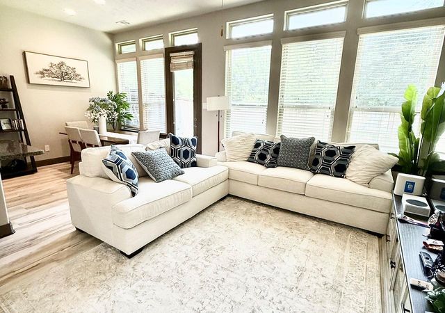 7 Aventura Place, Spring, TX 77389