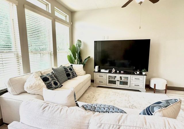 7 Aventura Place, Spring, TX 77389