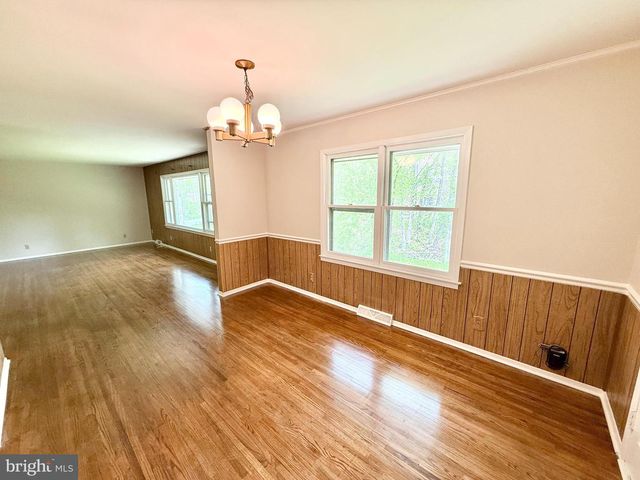 201 HARDWOOD LN, Fredericksburg, VA 22408