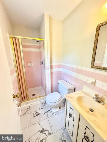 201 HARDWOOD LN, Fredericksburg, VA 22408