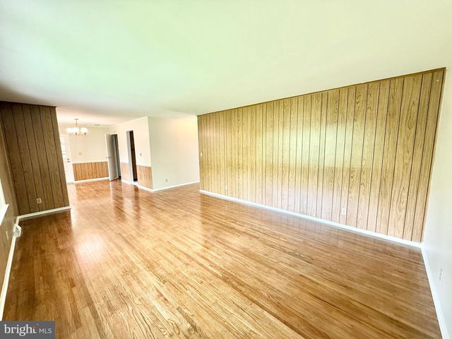 201 HARDWOOD LN, Fredericksburg, VA 22408