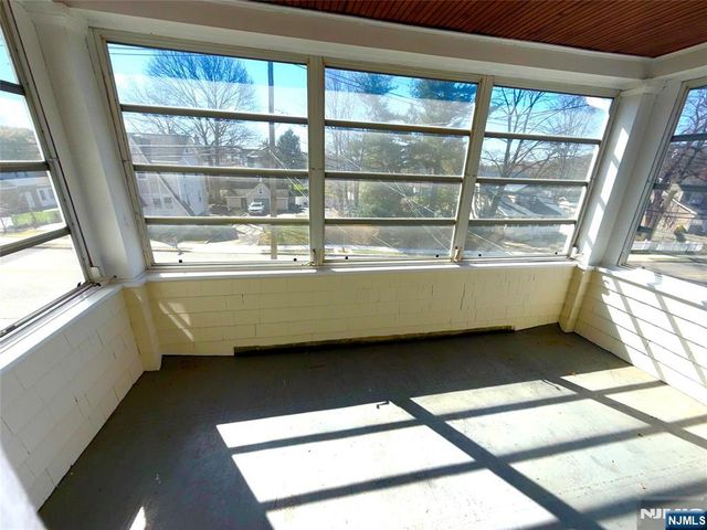 31 Linda Vista Avenue, North Haledon, NJ 07508