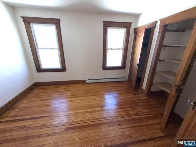 31 Linda Vista Avenue, North Haledon, NJ 07508