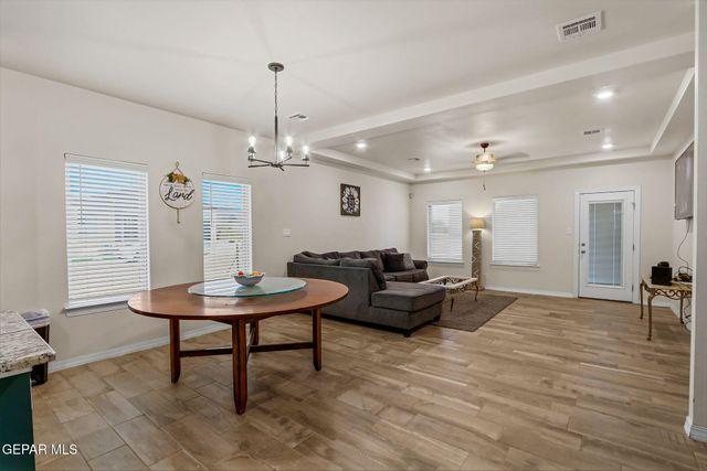 354 SOL Court, Vinton, TX 79821