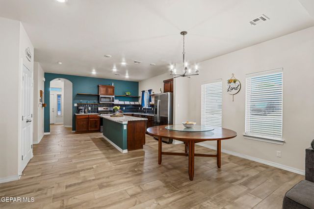 354 SOL Court, Vinton, TX 79821