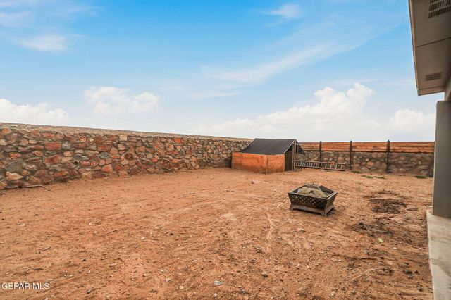 354 SOL Court, Vinton, TX 79821