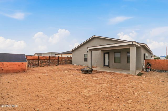 354 SOL Court, Vinton, TX 79821