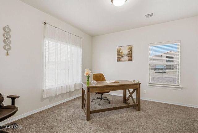 354 SOL Court, Vinton, TX 79821