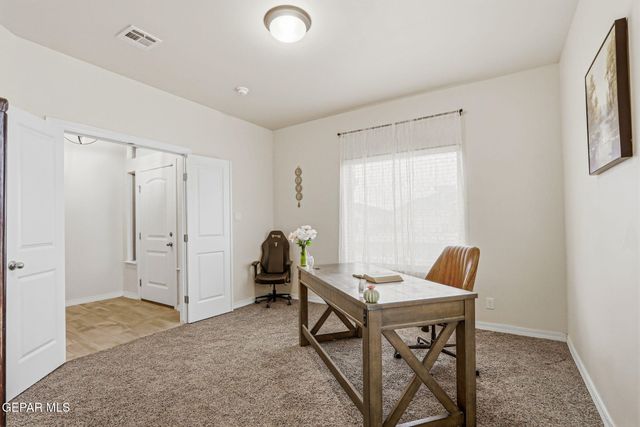 354 SOL Court, Vinton, TX 79821