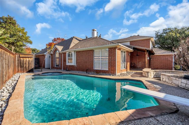 4300 Barnsley Drive, Plano, TX 75093