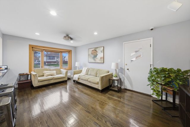 3841 Arthur Avenue, Brookfield, IL 60513