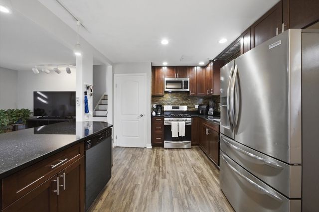 3841 Arthur Avenue, Brookfield, IL 60513