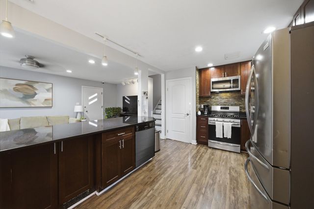 3841 Arthur Avenue, Brookfield, IL 60513