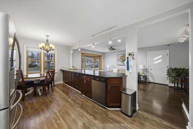 3841 Arthur Avenue, Brookfield, IL 60513