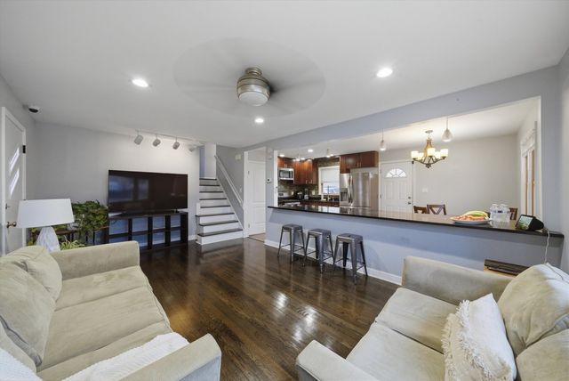 3841 Arthur Avenue, Brookfield, IL 60513