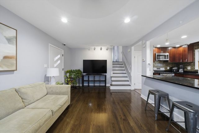 3841 Arthur Avenue, Brookfield, IL 60513