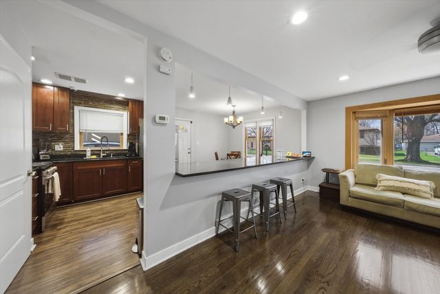 3841 Arthur Avenue, Brookfield, IL 60513