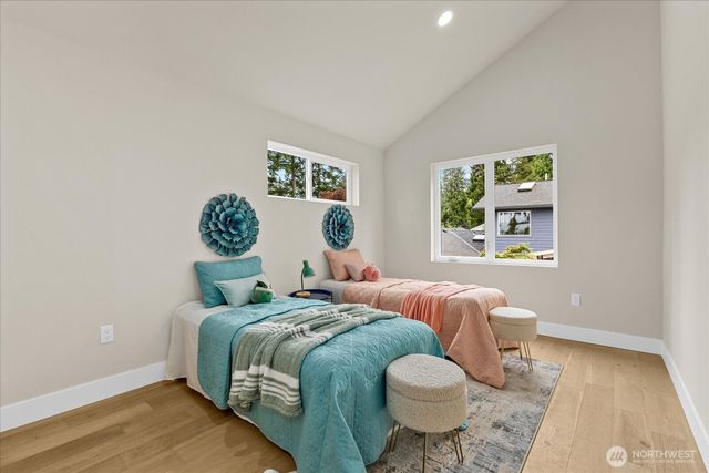 11709 Roosevelt Way NE, Seattle, WA 98125