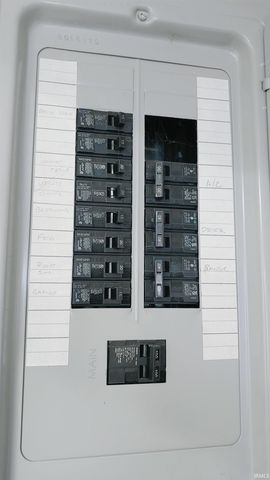 2412 HOBSON Road, Fort Wayne, IN 46805