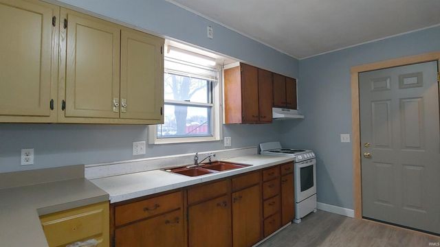 2412 HOBSON Road, Fort Wayne, IN 46805