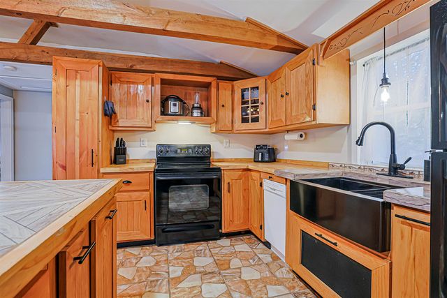 1 Midnight Walk, Hillsborough, NH 03244