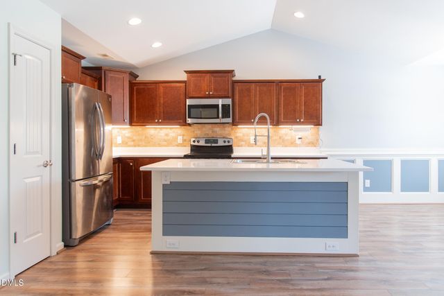 127 Woodglen Drive, Clayton, NC 27527