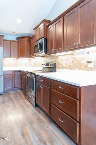 127 Woodglen Drive, Clayton, NC 27527
