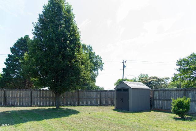 127 Woodglen Drive, Clayton, NC 27527