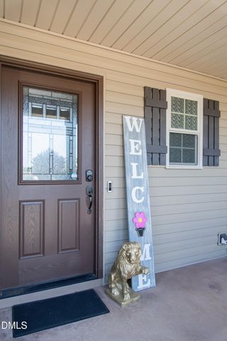 127 Woodglen Drive, Clayton, NC 27527
