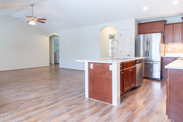 127 Woodglen Drive, Clayton, NC 27527